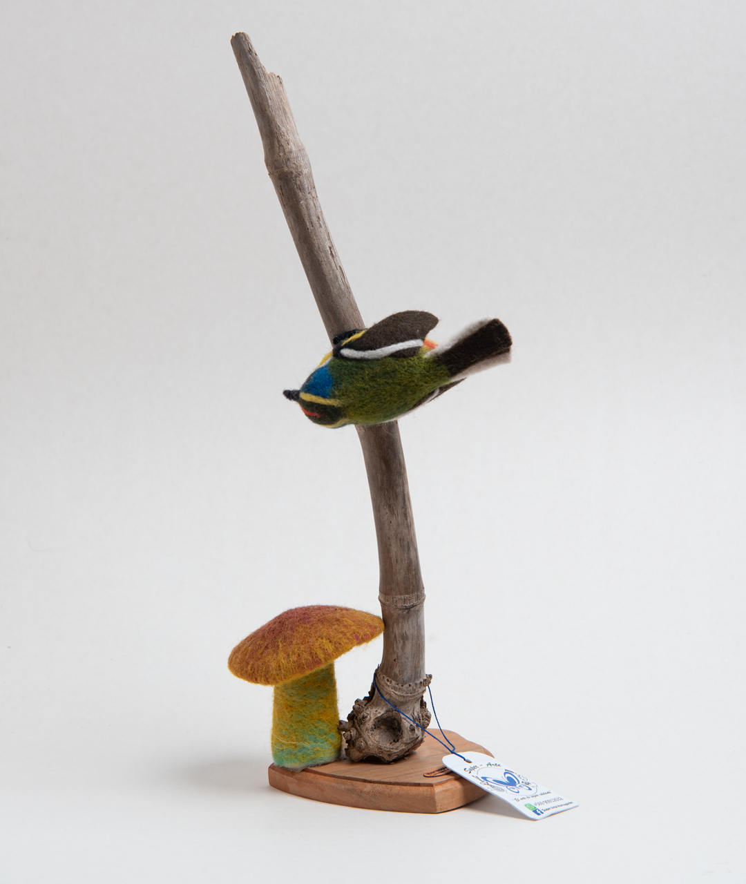 ESCULTURA AVE 7 COLORES